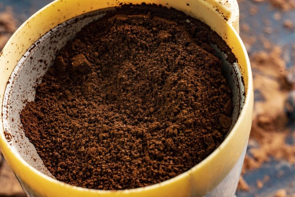 KREATIF, Warga Aceh Besar Sulap Ampas Kopi Jadi Briket